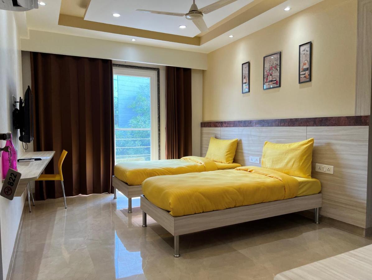 Hotel Windchime 853 Gurgaon Exterior foto