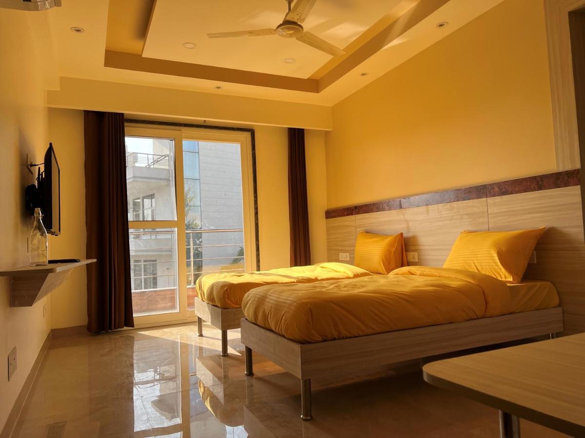 Hotel Windchime 853 Gurgaon Exterior foto